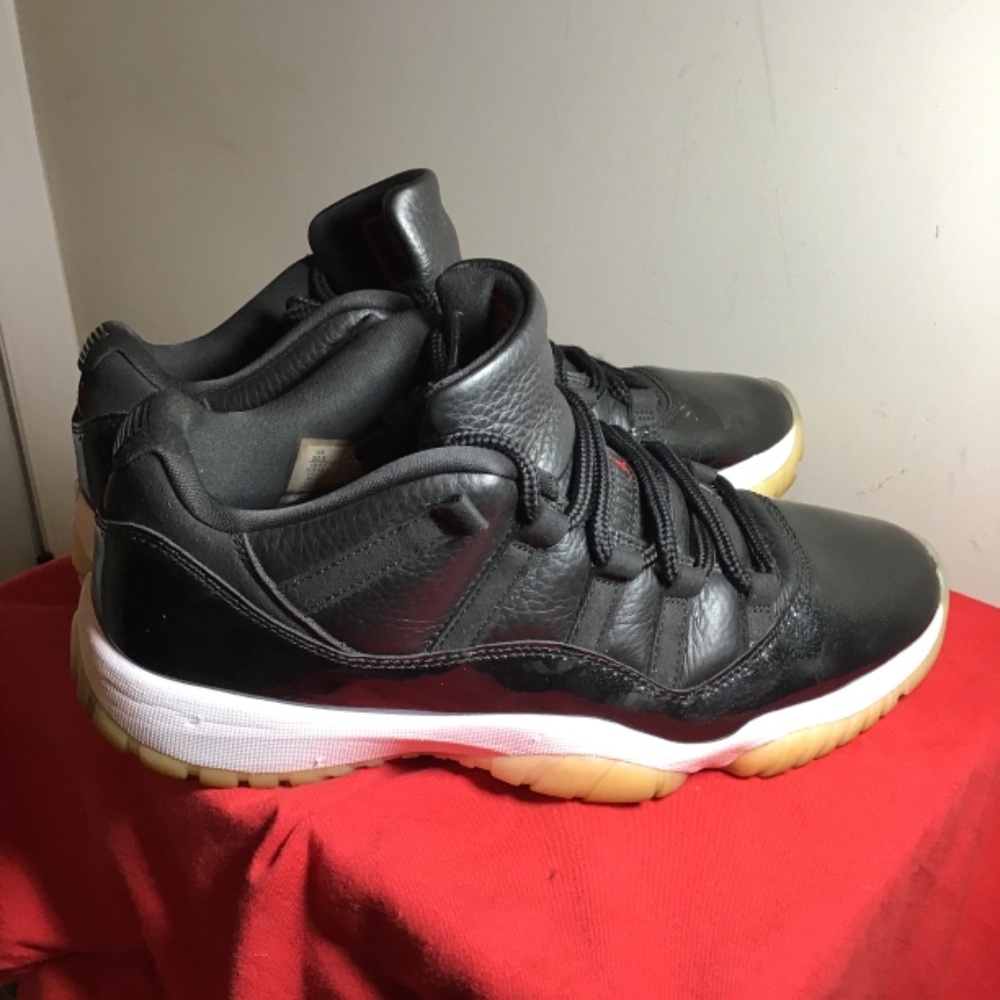🔥Air Jordan 11 Retro Low 72-10 , size 10.5, black/gym, Red white sail, see pics - Picture 3 of 10